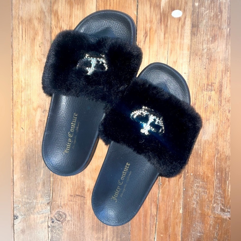 Juicy Couture Plush Black Faux Fur Diamond Crown Slides Y2K Slippers Cute Trendy - Picture 2 of 8